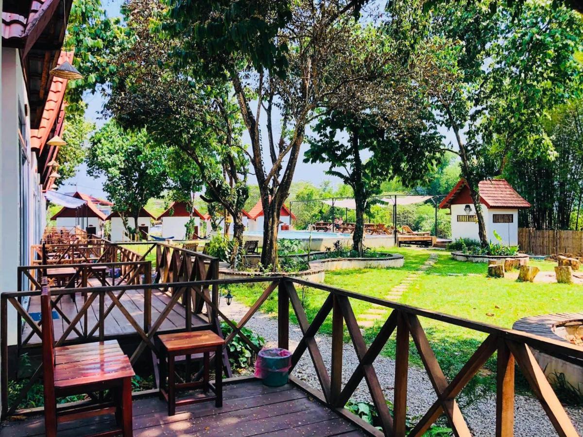 Jungle Paradise Vangvieng - Bungalows Vang Vieng Ngoại thất bức ảnh