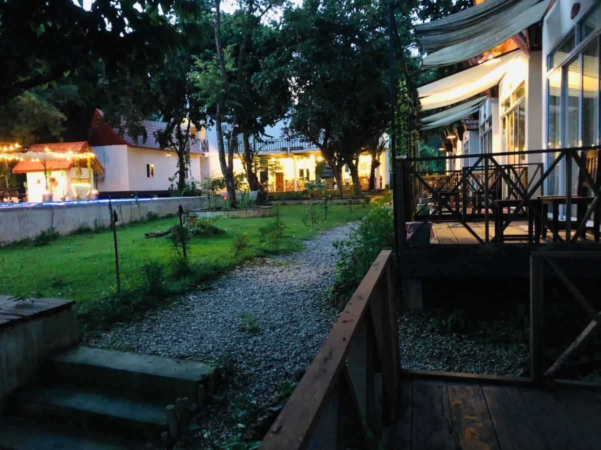 Jungle Paradise Vangvieng - Bungalows Vang Vieng Ngoại thất bức ảnh